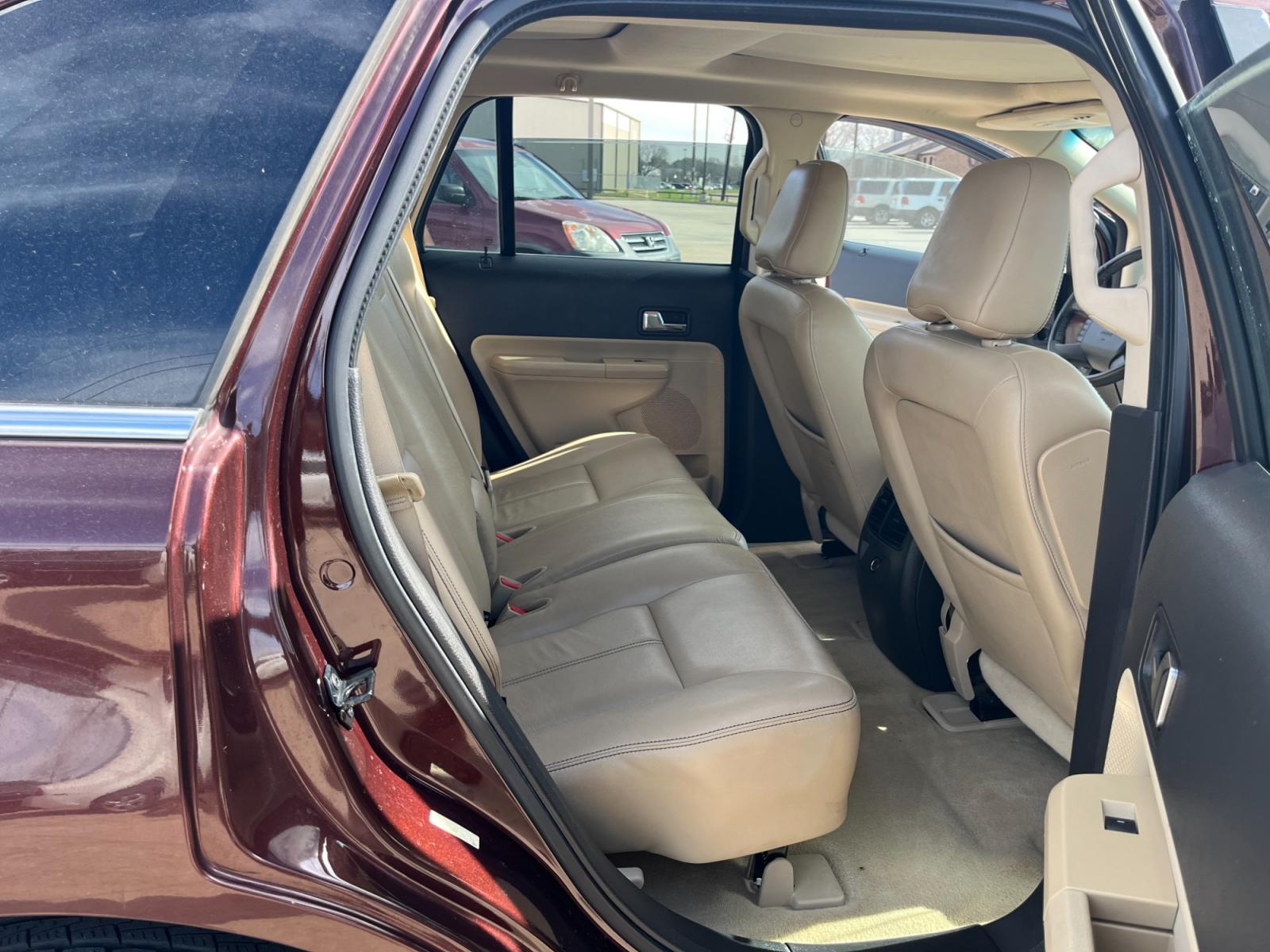 2009 BROWN /TAN Ford Edge (2FMDK39C09B) , Automatic transmission, located at 14700 Tomball Parkway 249, Houston, TX, 77086, (281) 444-2200, 29.928619, -95.504074 - Photo #12